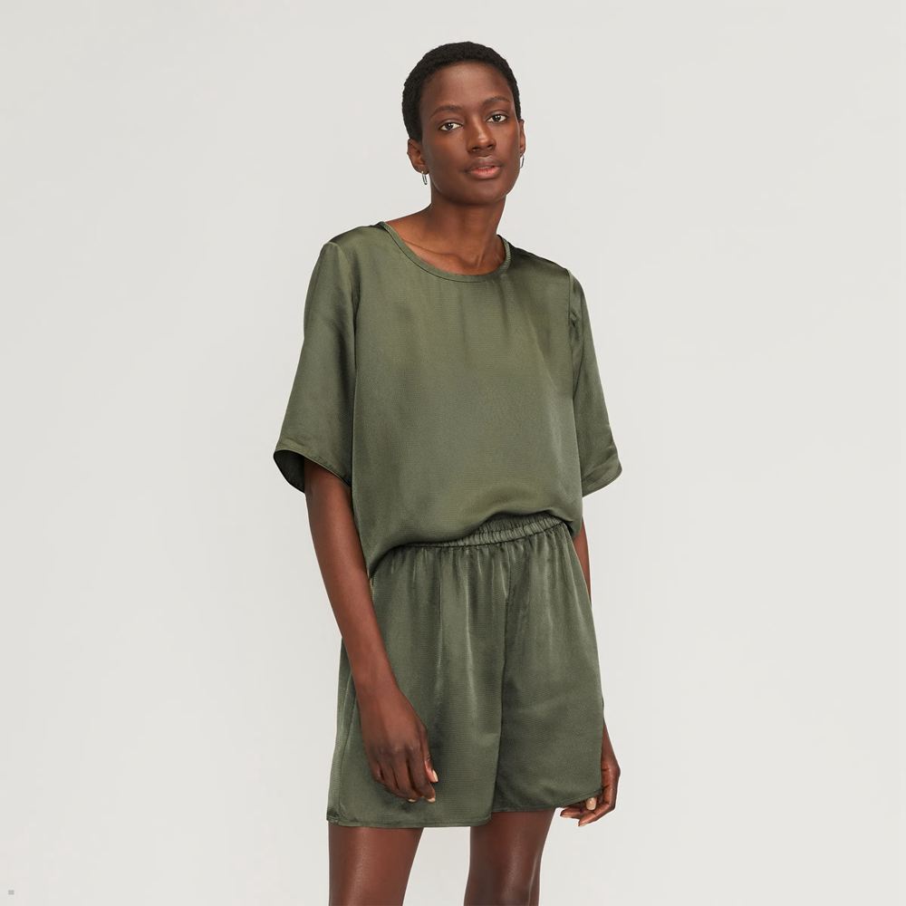 T Shirts Everlane The Satin Relaxed Vert Olive Femme | YWG-72976071